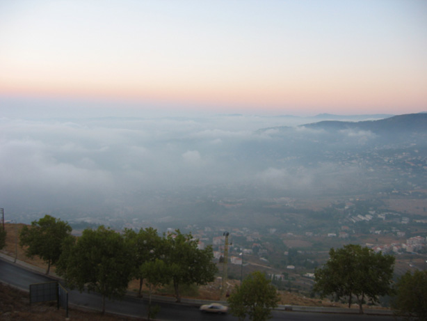Le soleil couchant sur la route de Baalbek